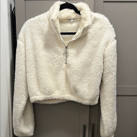 Teddy Crop Zip Up - Picture 2 of 3